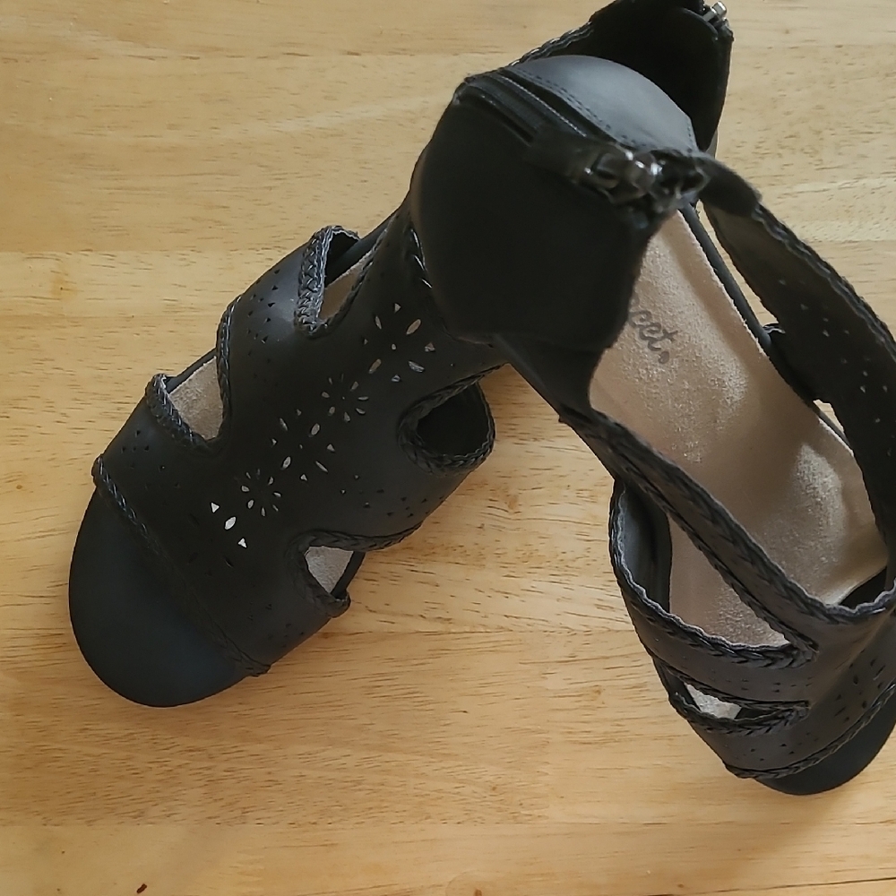 Elegant Black Women's Sandals by easy Street